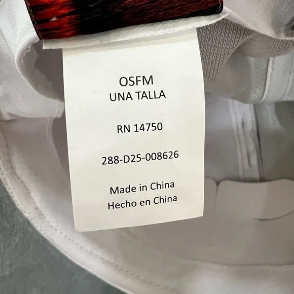 GRAY BUGS BUNNY CAP WITH EARS. LOONEY TOONS brand new without tags. UNISEX - Picture 10 of 10